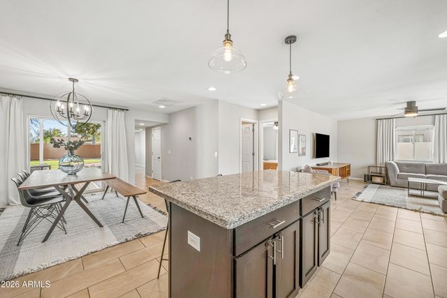 2327 E Weldon Avenue, Phoenix, AZ 85016