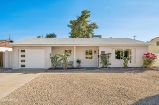 2327 E Weldon Avenue, Phoenix, AZ 85016