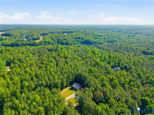 3800 Skivers Ln, Quinton, VA 23141