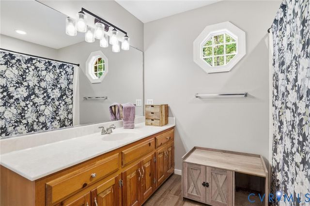 3800 Skivers Ln, Quinton, VA 23141