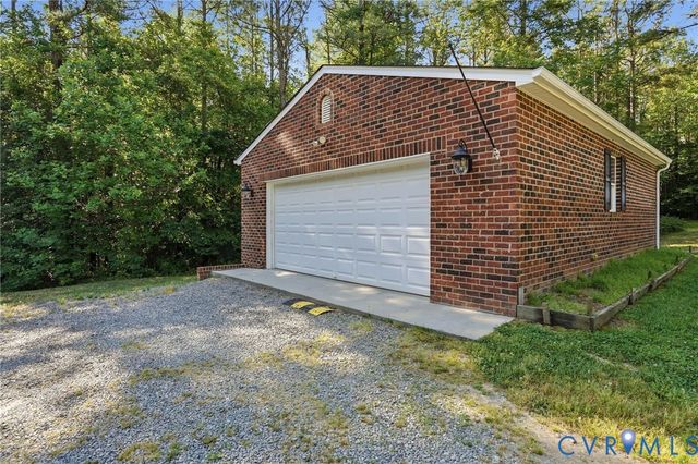 3800 Skivers Ln, Quinton, VA 23141