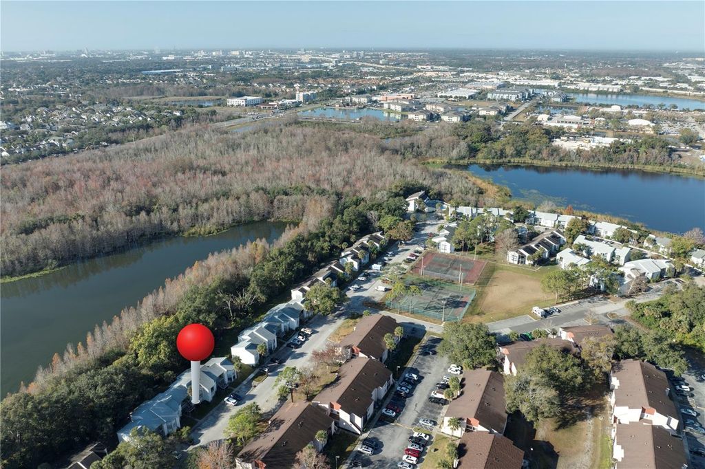 Image 19 of property listing at 2512 LEMON TREE LANE C, Orlando, FL 32839