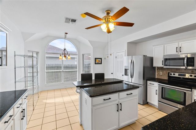 7518 Annemasse St, Corpus Christi, TX 78414