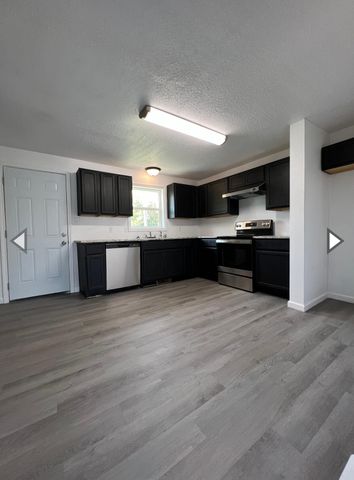 939 North Brown Avenue, Springfield, MO 65802