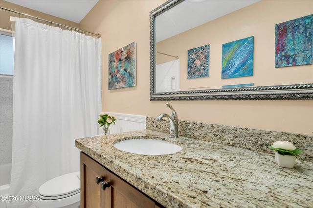 241 E La Espina, Green Valley, AZ 85614