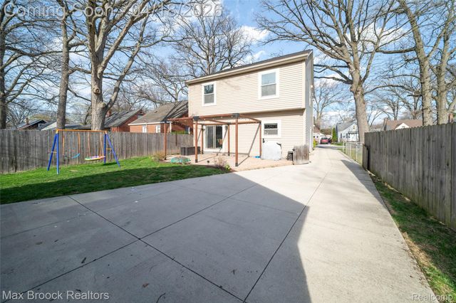 1510 Etowah Avenue, Royal Oak, MI 48067