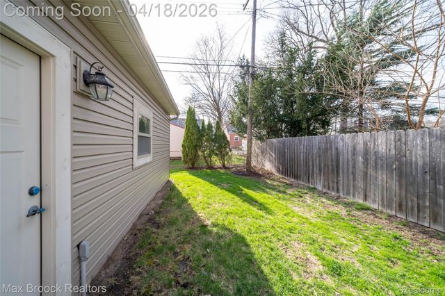 1510 Etowah Avenue, Royal Oak, MI 48067