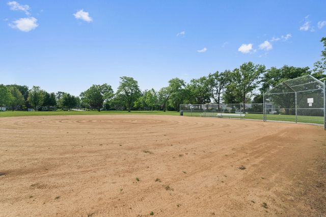 219 W Crystal Avenue, Lombard, IL 60148