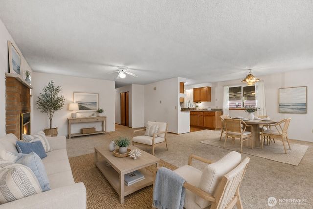 825 Livingston Bay Shore Drive, Camano Island, WA 98282