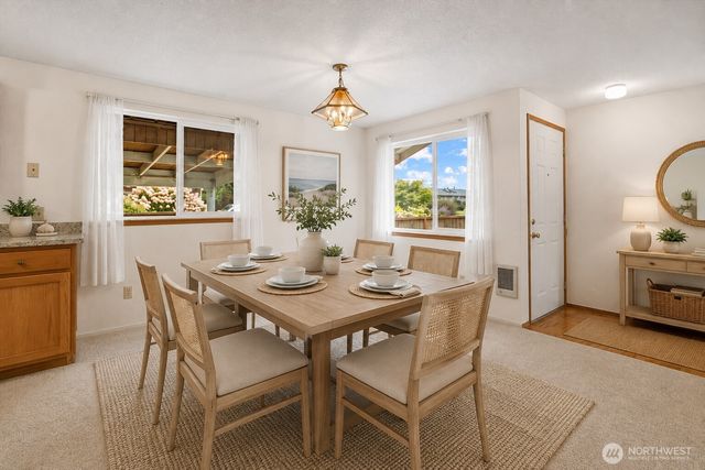 825 Livingston Bay Shore Drive, Camano Island, WA 98282