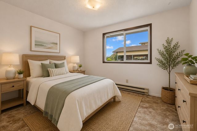 825 Livingston Bay Shore Drive, Camano Island, WA 98282