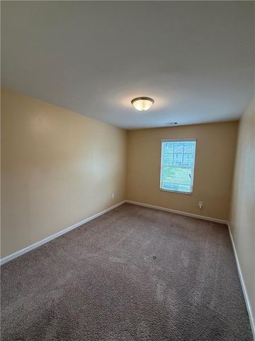 2330 Mckenna Square Drive, Lithonia, GA 30058