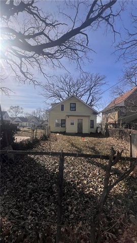 1517 Chelsea Avenue, Kansas City, MO 64127