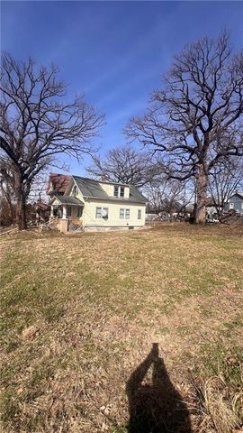 1517 Chelsea Avenue, Kansas City, MO 64127