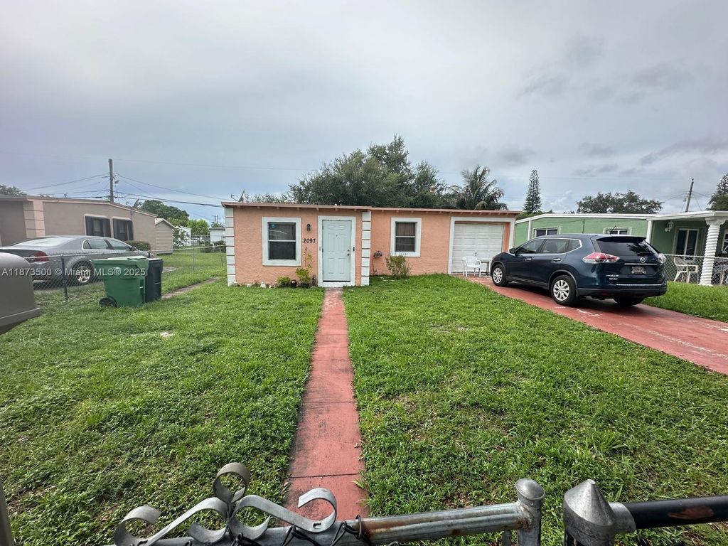 2097 Wilmington St, Opa-locka, FL 33054