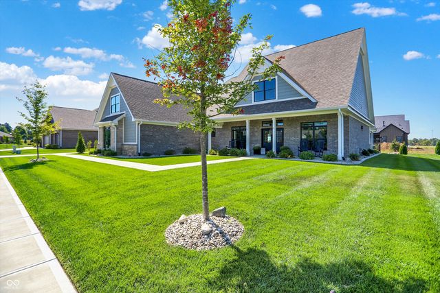 1246 Meadowbrook Lane, Franklin, IN 46131