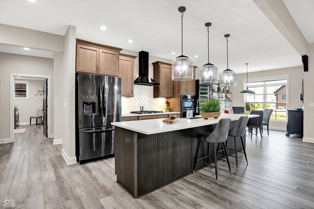 1246 Meadowbrook Lane, Franklin, IN 46131