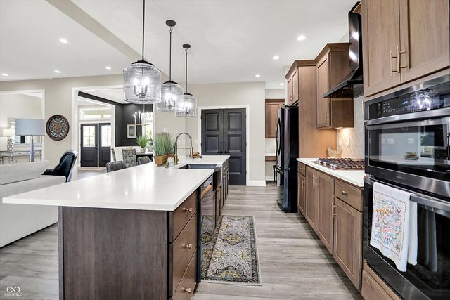 1246 Meadowbrook Lane, Franklin, IN 46131