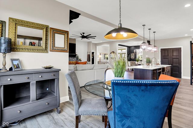 1246 Meadowbrook Lane, Franklin, IN 46131