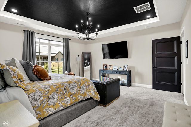 1246 Meadowbrook Lane, Franklin, IN 46131