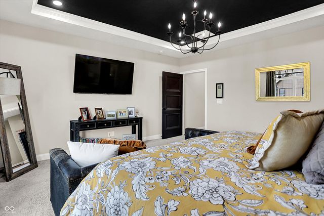 1246 Meadowbrook Lane, Franklin, IN 46131