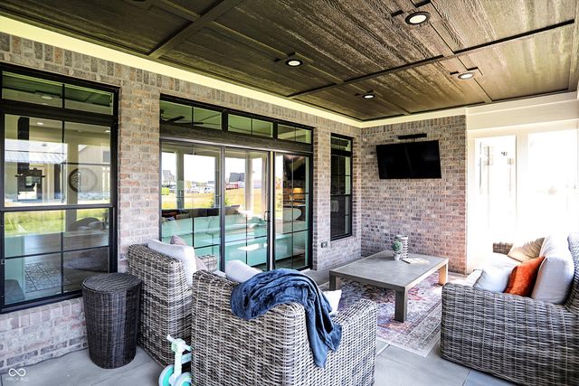 1246 Meadowbrook Lane, Franklin, IN 46131