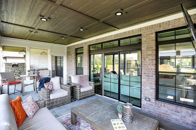 1246 Meadowbrook Lane, Franklin, IN 46131