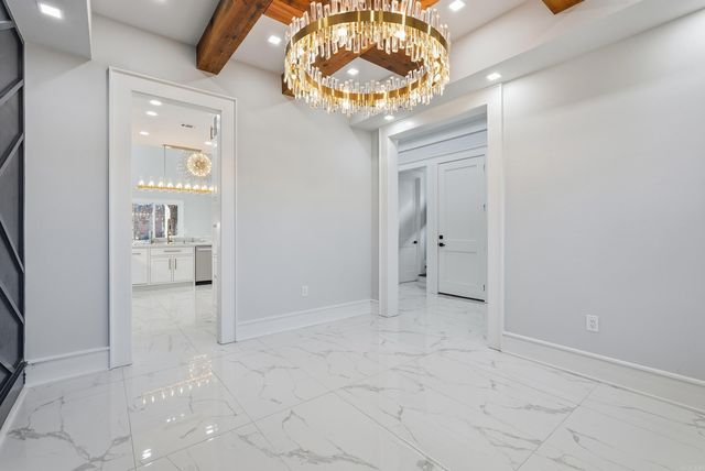 7 Oak Glen Lane, Little Rock, AR 72227