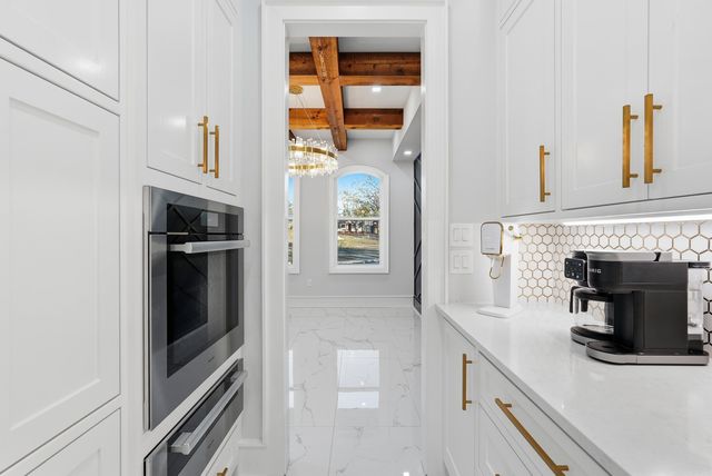 7 Oak Glen Lane, Little Rock, AR 72227