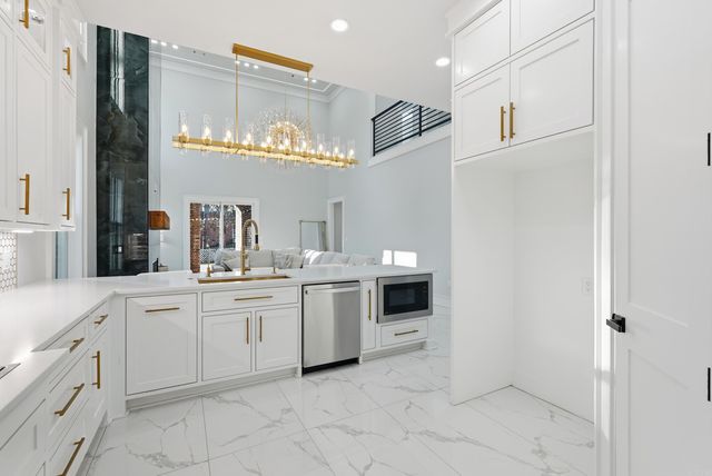 7 Oak Glen Lane, Little Rock, AR 72227