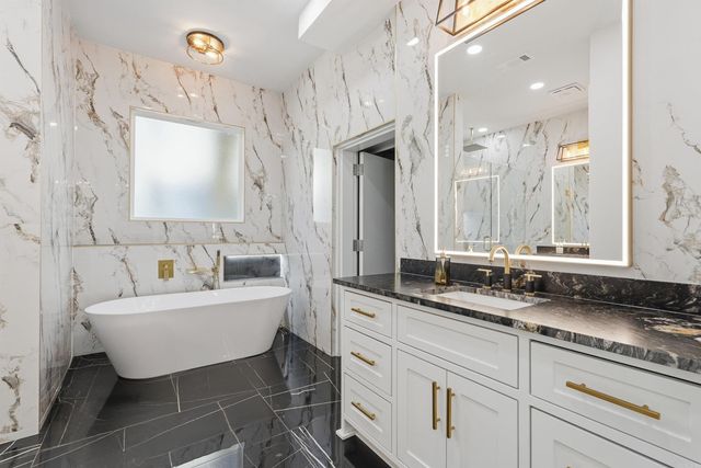 7 Oak Glen Lane, Little Rock, AR 72227