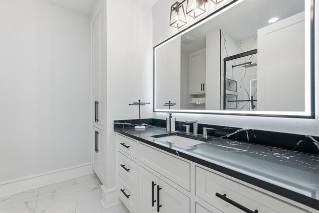 7 Oak Glen Lane, Little Rock, AR 72227