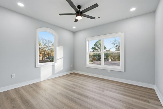 7 Oak Glen Lane, Little Rock, AR 72227