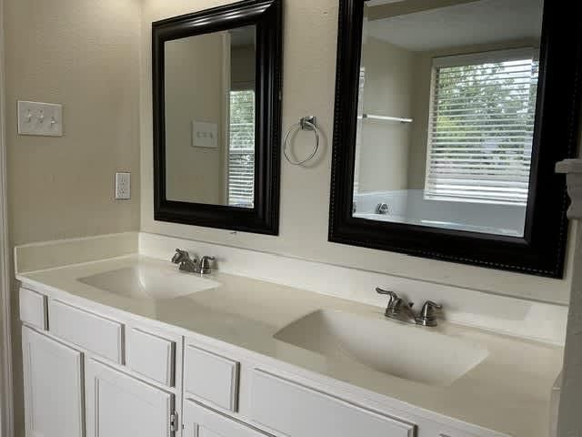 14423 Sun Harbor Drive, Houston, TX 77062