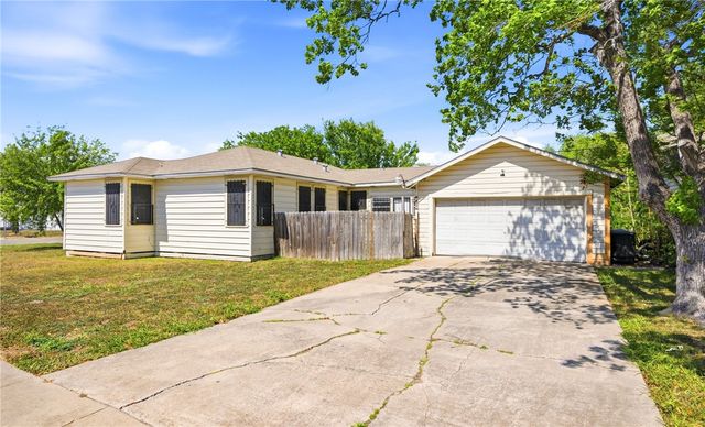 4342 Cambridge Dr, Corpus Christi, TX 78415