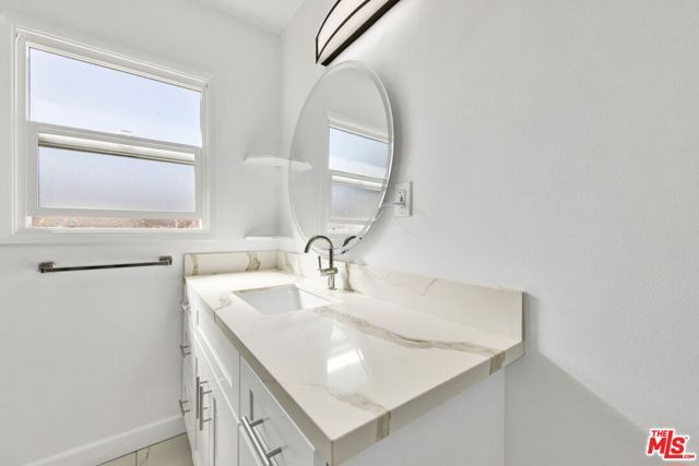 5042 N Glendora Avenue, Covina, CA 91724