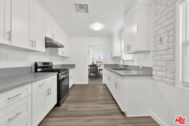 5042 N Glendora Avenue, Covina, CA 91724