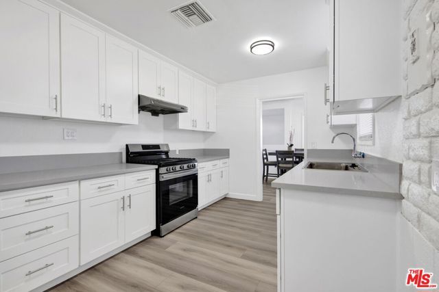 5042 N Glendora Avenue, Covina, CA 91724