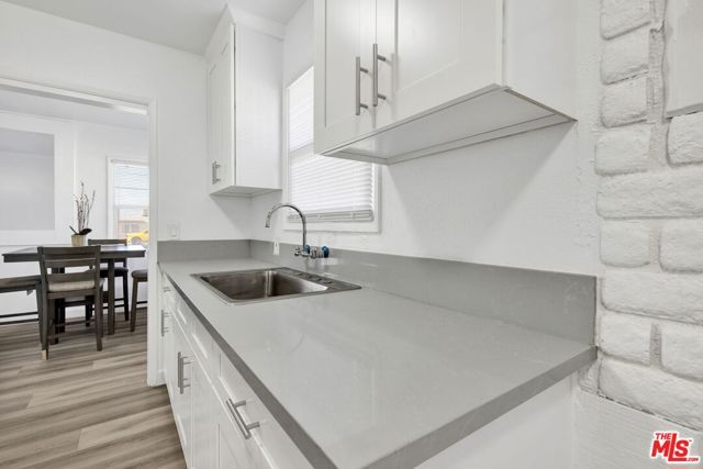 5042 N Glendora Avenue, Covina, CA 91724