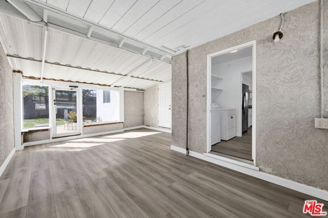 5042 N Glendora Avenue, Covina, CA 91724