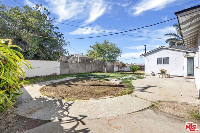 5042 N Glendora Avenue, Covina, CA 91724