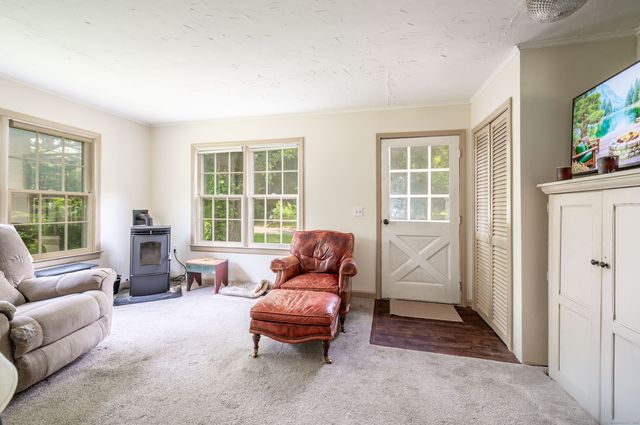 60 Pomperaug Road, Woodbury, CT 06798