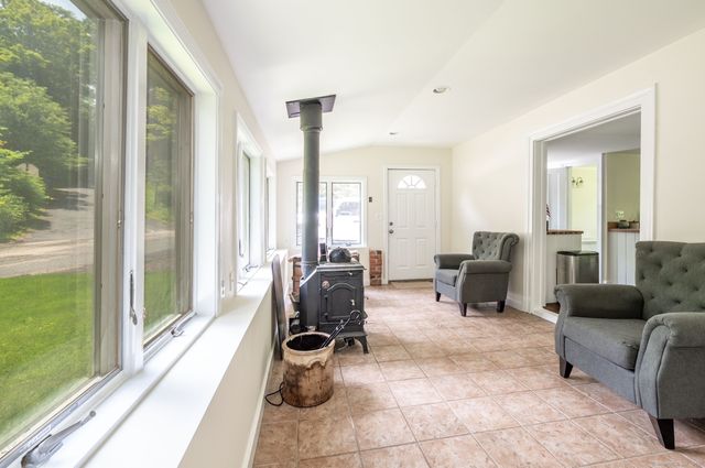 60 Pomperaug Road, Woodbury, CT 06798