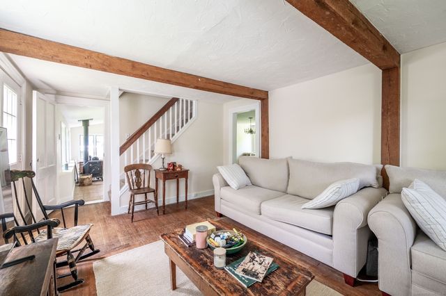 60 Pomperaug Road, Woodbury, CT 06798