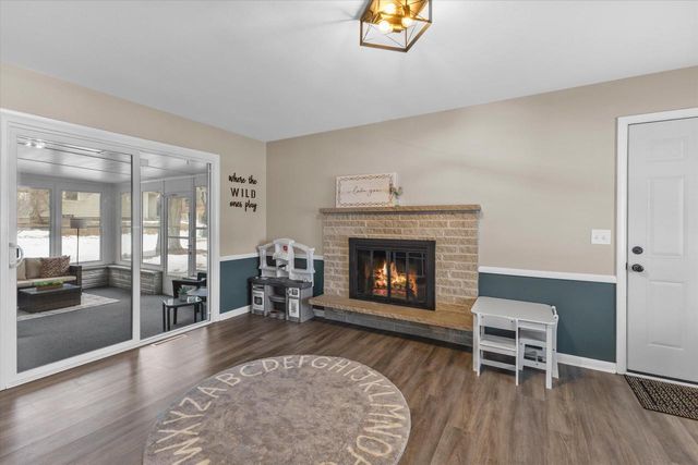 12940 W Wilbur DRIVE, New Berlin, WI 53151