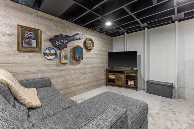 12940 W Wilbur DRIVE, New Berlin, WI 53151