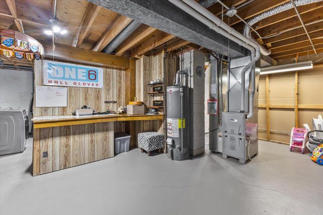 12940 W Wilbur DRIVE, New Berlin, WI 53151