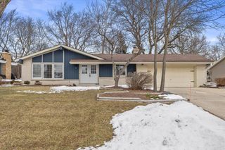 12940 W Wilbur DRIVE, New Berlin, WI 53151