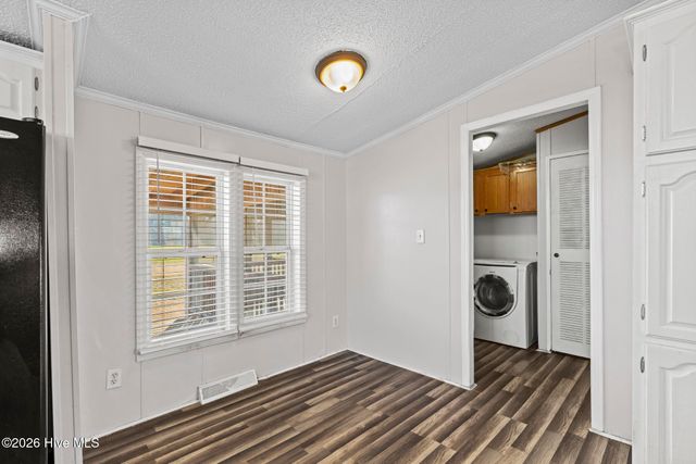 2049 Us-70, Kinston, NC 28501