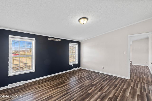 2049 Us-70, Kinston, NC 28501